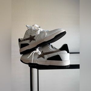 Trendy Star Sneakers BLACK SIZE 10.5